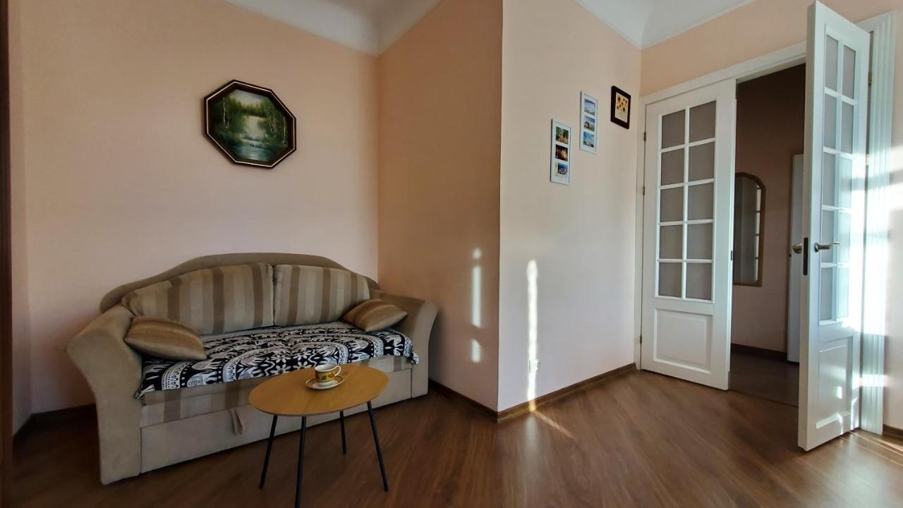 Kyiv Top Location 60M2 Apt In Old City Fast Wifi Selfchekin Exterior foto