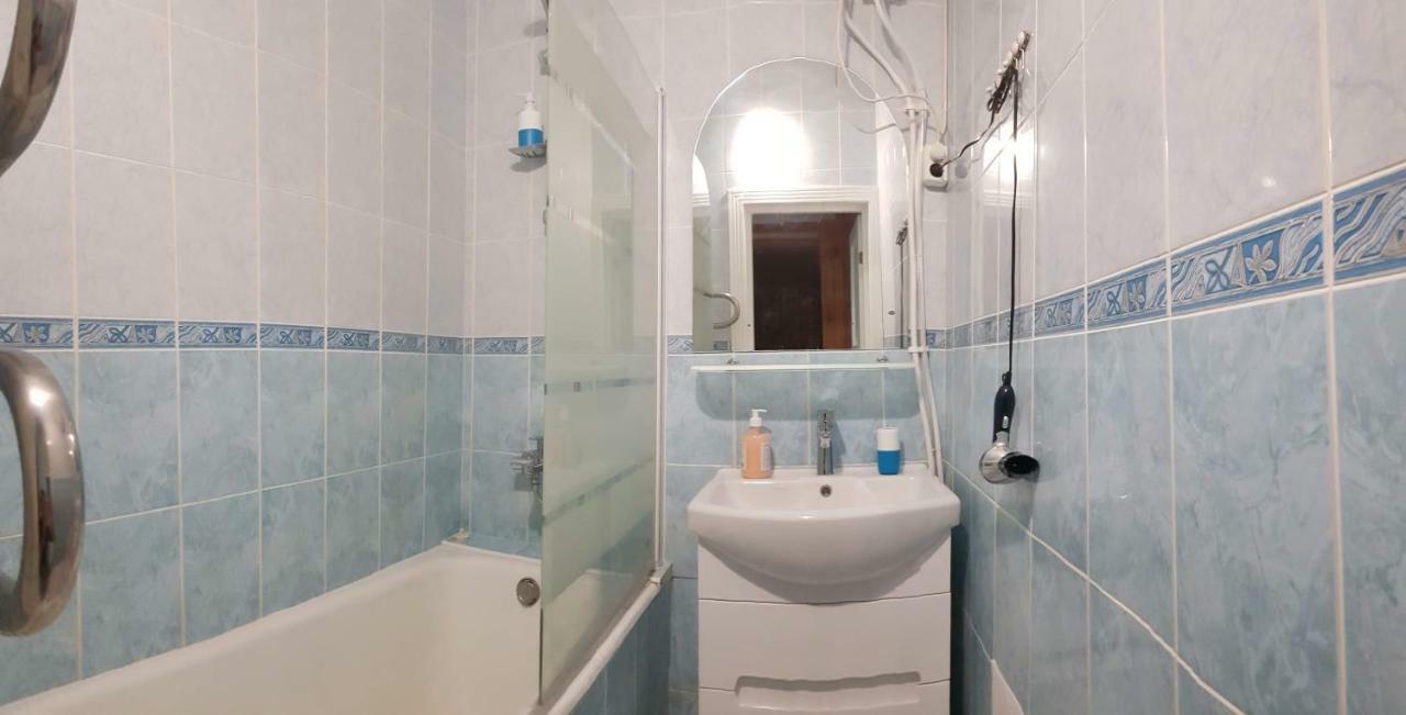Kyiv Top Location 60M2 Apt In Old City Fast Wifi Selfchekin Exterior foto